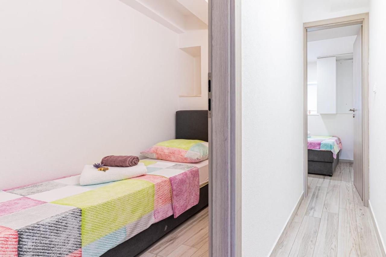 Apartments Rose1 Cres Kültér fotó